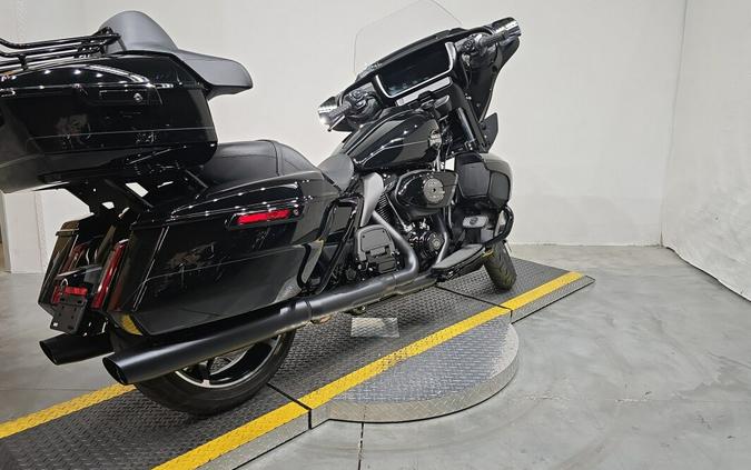 FLHXU 2025 Street Glide™ Ultra