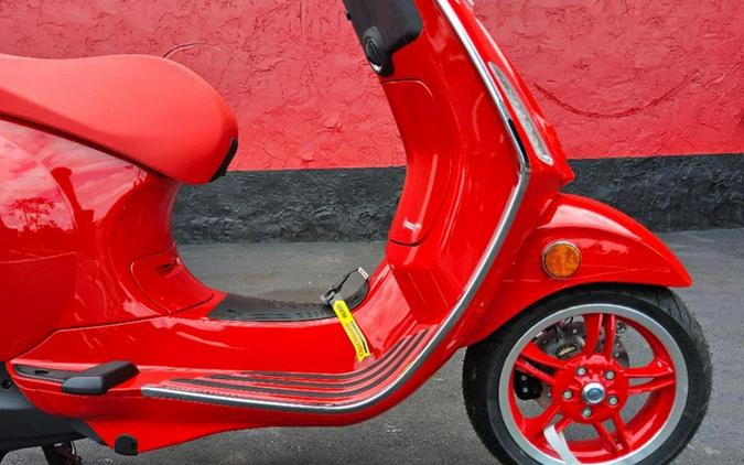 2025 Vespa Elettrica Red 70