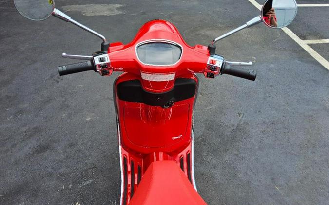 2025 Vespa Elettrica Red 70