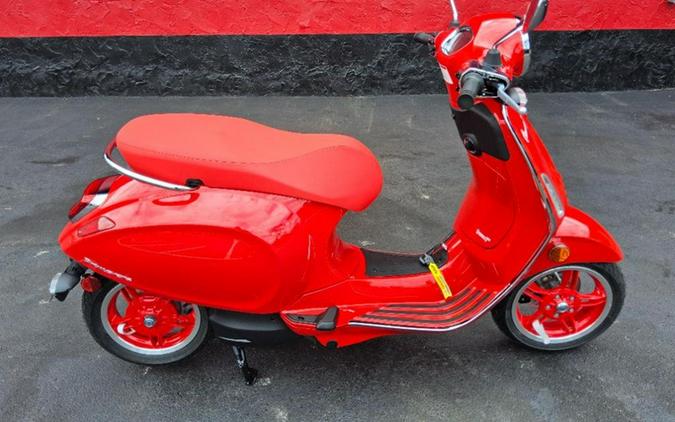 2025 Vespa Elettrica Red 70