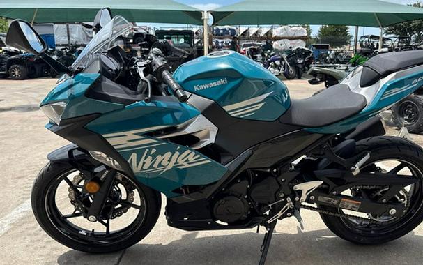 2021 Kawasaki Ninja 400 ABS Pearl Nightshade Teal/Metallic Spar ABS Passion Red