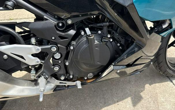 2021 Kawasaki Ninja 400 ABS Pearl Nightshade Teal/Metallic Spar ABS Passion Red