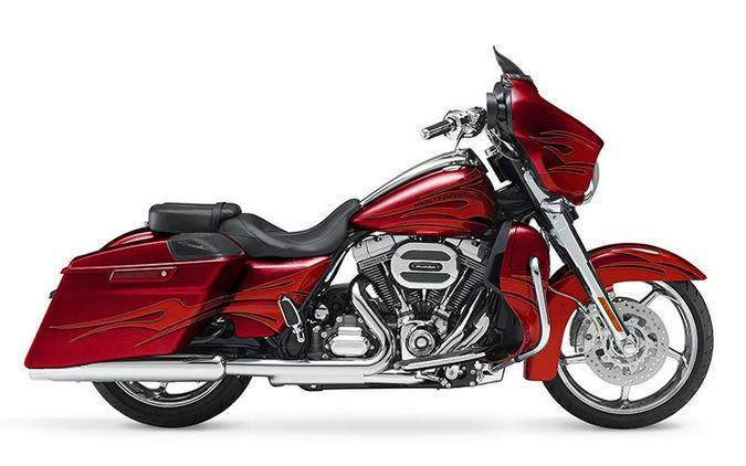 2016 Harley-Davidson® FLHXSE - CVO™ Street Glide®