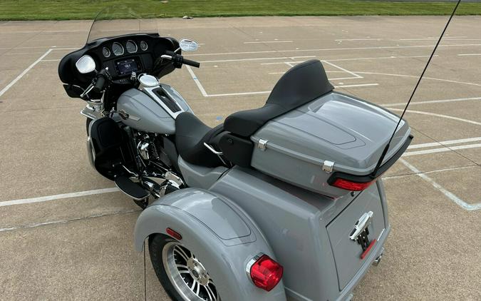 2024 Harley-Davidson Tri Glide Ultra Billiard Gray