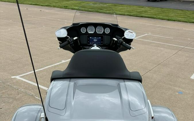 2024 Harley-Davidson Tri Glide Ultra Billiard Gray