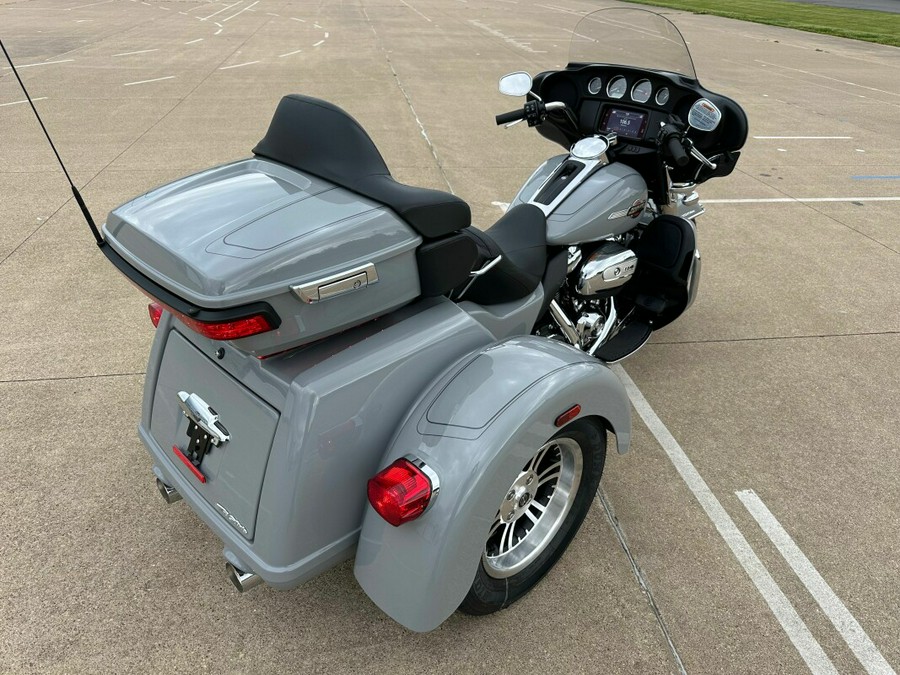 2024 Harley-Davidson Tri Glide Ultra Billiard Gray