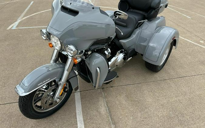 2024 Harley-Davidson Tri Glide Ultra Billiard Gray