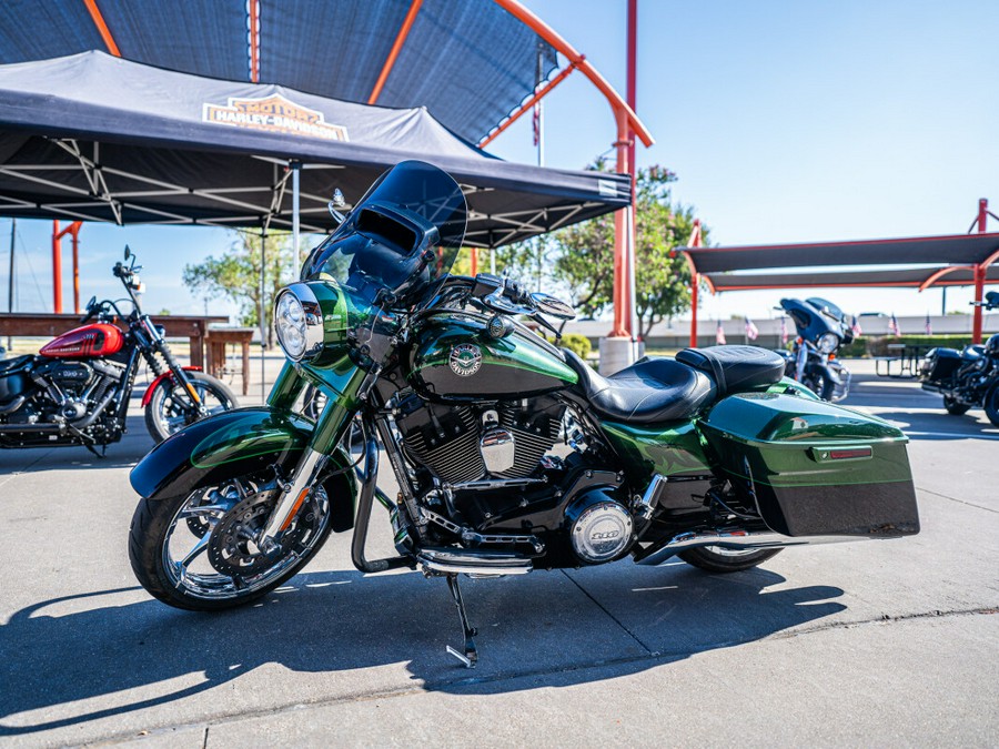 2014 CVO Road King FLHRSE