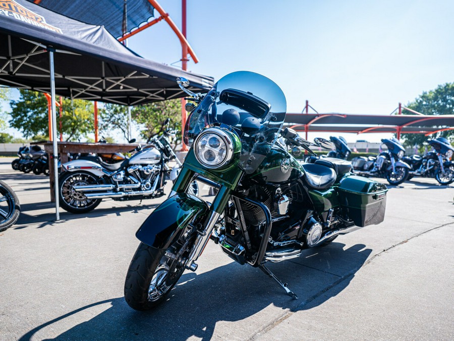 2014 CVO Road King FLHRSE