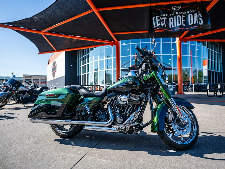 2014 CVO Road King FLHRSE