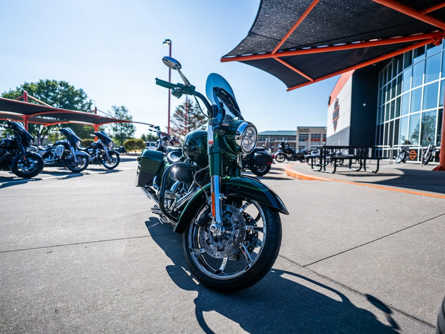 2014 CVO Road King FLHRSE