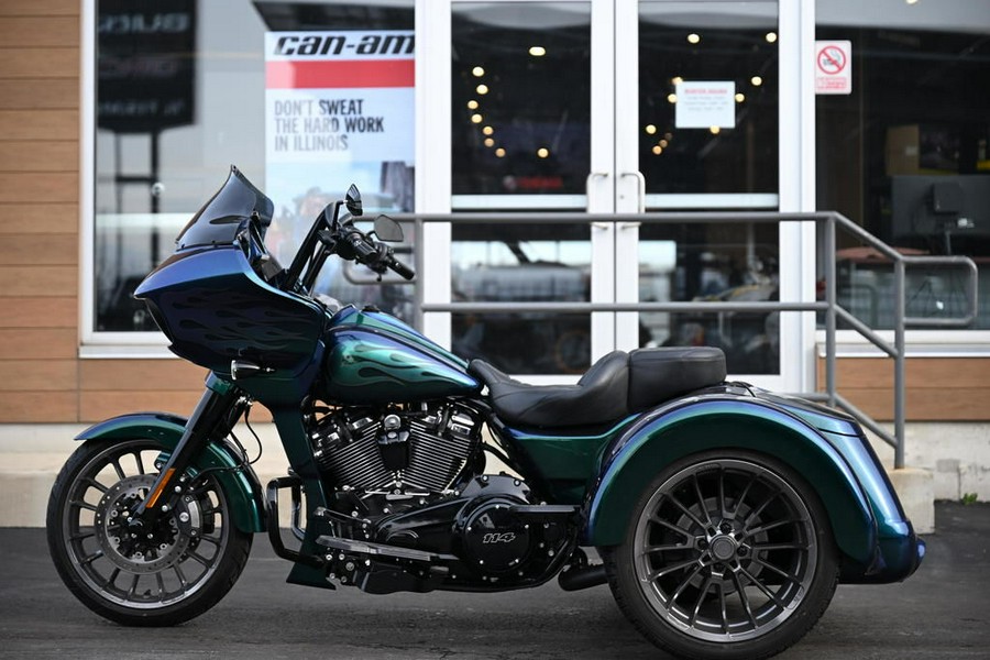 2023 Harley-Davidson® FLTRT - Road Glide® 3