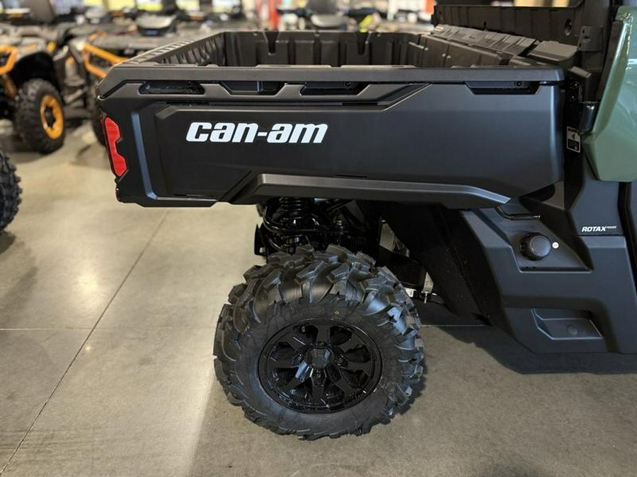 2026 Can-Am® Defender MAX DPS CAB HD10