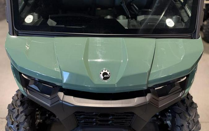 2026 Can-Am® Defender MAX DPS CAB HD10