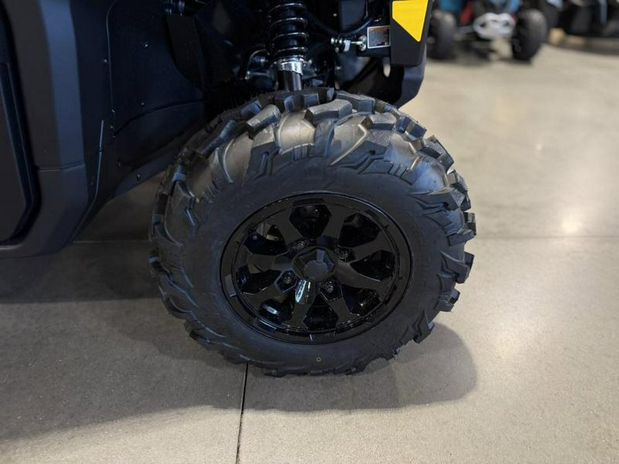 2026 Can-Am® Defender MAX DPS CAB HD10