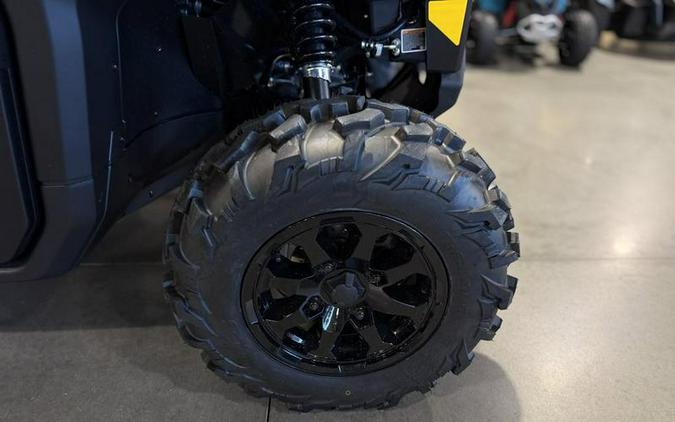 2026 Can-Am® Defender MAX DPS CAB HD10