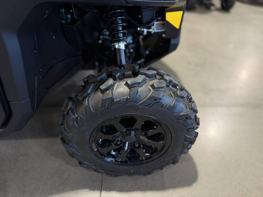 2026 Can-Am® Defender MAX DPS CAB HD10