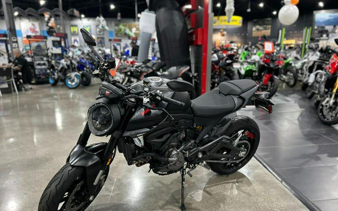 2026 Ducati MONSTER 937+