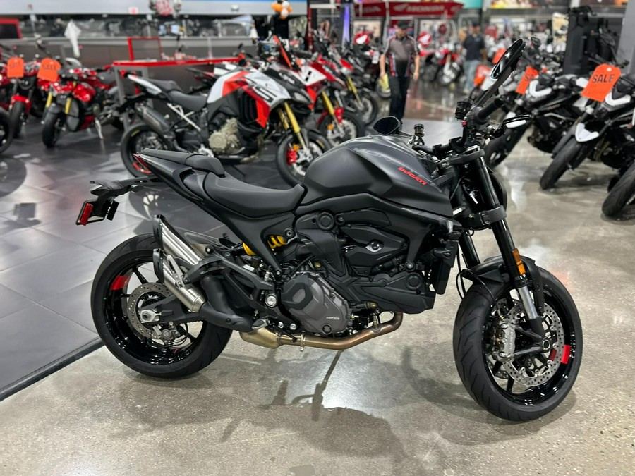 2026 Ducati MONSTER 937+