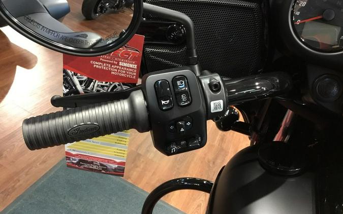 2025 Indian Motorcycle® Chieftain® Dark Horse® Black Smoke