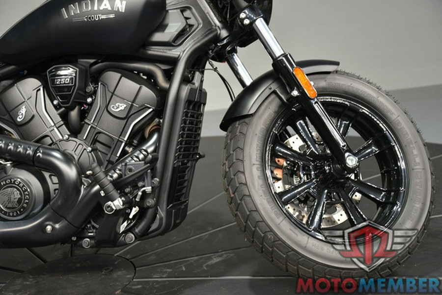 2025 Indian Scout Bobber Limited +Tech Black Smoke