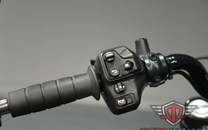 2025 Indian Scout Bobber Limited +Tech Black Smoke