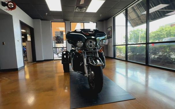 2024 Harley-Davidson® Tri Glide® Ultra Alpine Green / Vivid Black