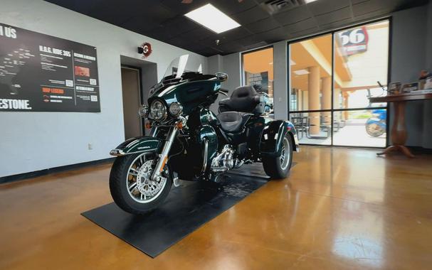 2024 Harley-Davidson® Tri Glide® Ultra Alpine Green / Vivid Black