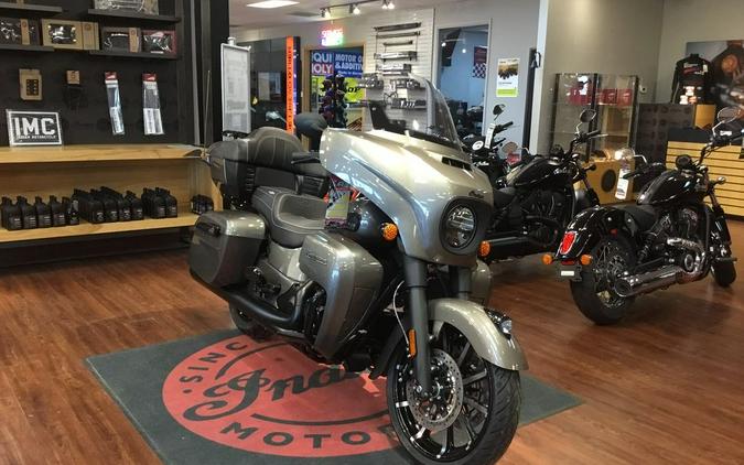 2025 Indian Motorcycle® Roadmaster® Dark Horse® Heavy Metal