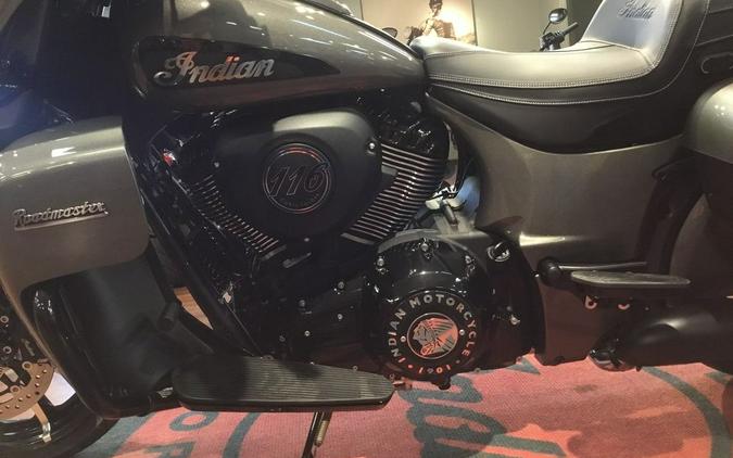 2025 Indian Motorcycle® Roadmaster® Dark Horse® Heavy Metal