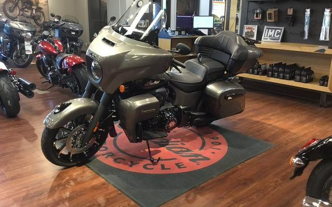 2025 Indian Motorcycle® Roadmaster® Dark Horse® Heavy Metal