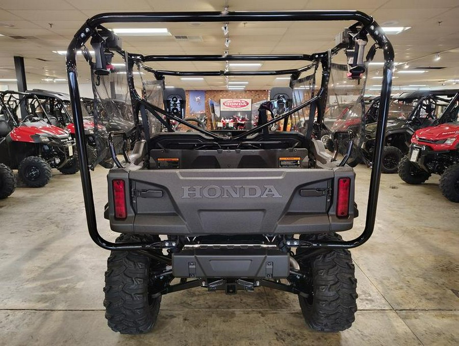 2025 Honda® Pioneer 1000-5 Deluxe