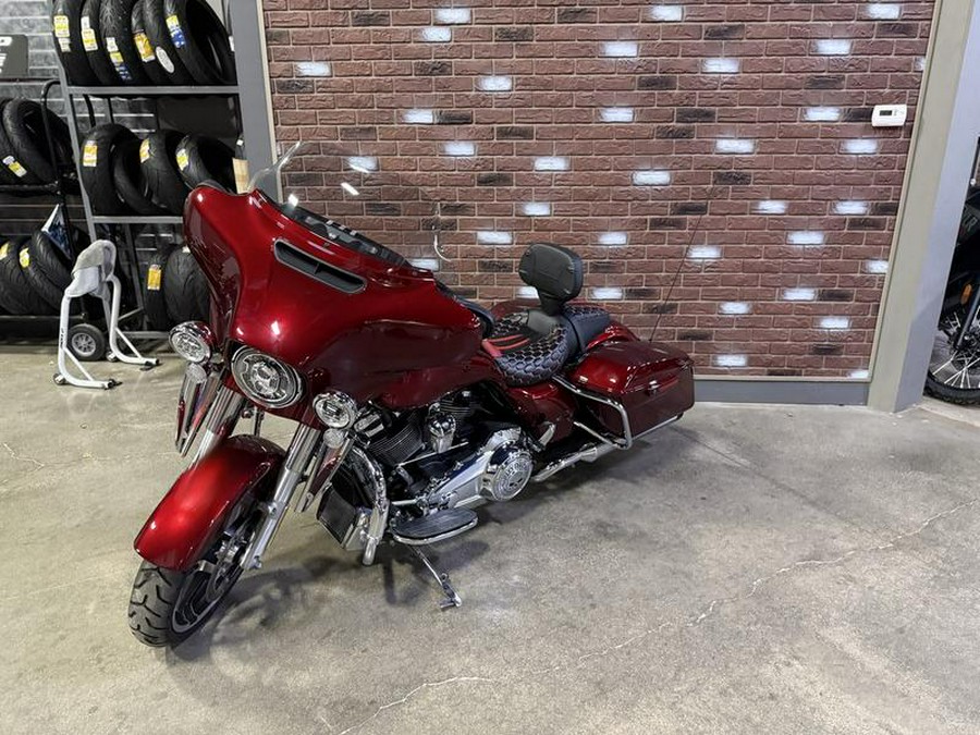 2017 Harley-Davidson® FLHXS - Street Glide® Special