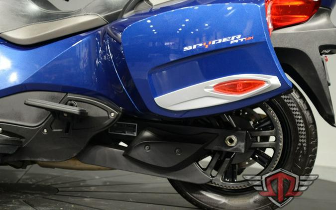 2016 Can-Am Spyder RT 6-Speed Semi-Automatic (SE6)