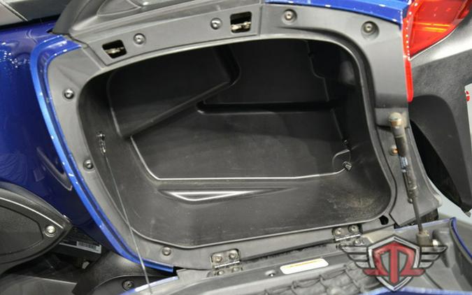 2016 Can-Am Spyder RT 6-Speed Semi-Automatic (SE6)