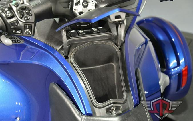 2016 Can-Am Spyder RT 6-Speed Semi-Automatic (SE6)