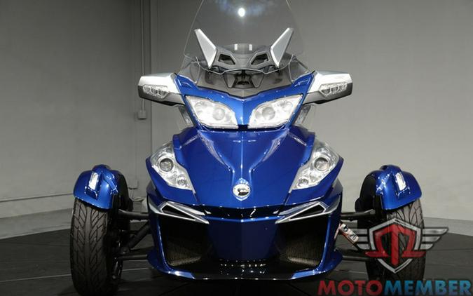 2016 Can-Am Spyder RT 6-Speed Semi-Automatic (SE6)
