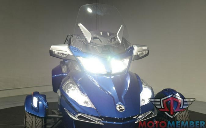 2016 Can-Am Spyder RT 6-Speed Semi-Automatic (SE6)