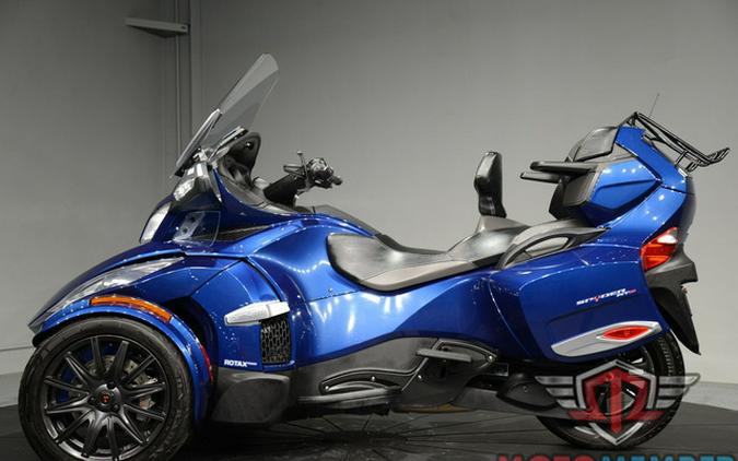 2016 Can-Am Spyder RT 6-Speed Semi-Automatic (SE6)