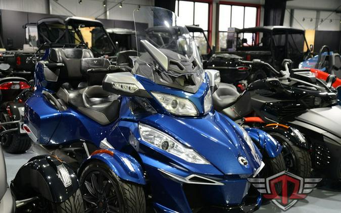 2016 Can-Am Spyder RT 6-Speed Semi-Automatic (SE6)