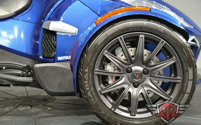 2016 Can-Am Spyder RT 6-Speed Semi-Automatic (SE6)