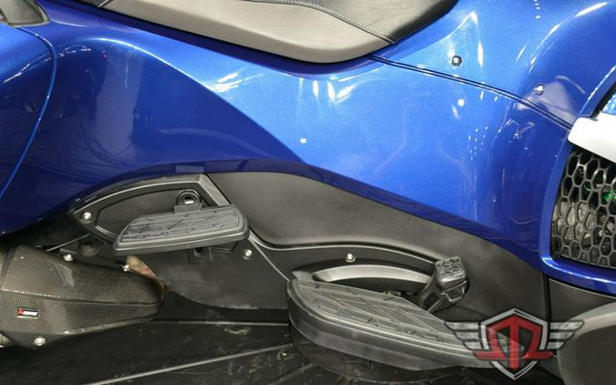 2016 Can-Am Spyder RT 6-Speed Semi-Automatic (SE6)