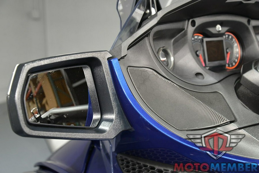 2016 Can-Am Spyder RT 6-Speed Semi-Automatic (SE6)