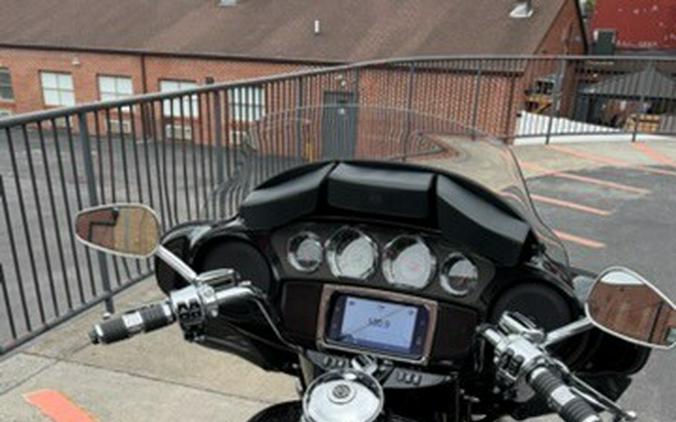 2020 Harley-Davidson® CVO™ Tri Glide® FLHTCUTGSE