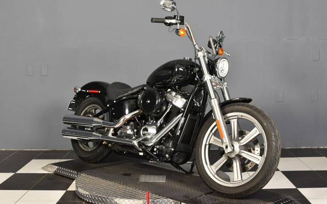 2022 Harley-Davidson Softail Standard