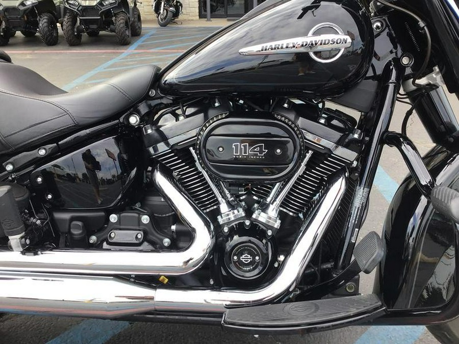 2019 Harley-Davidson® FLHCS - Heritage Classic 114