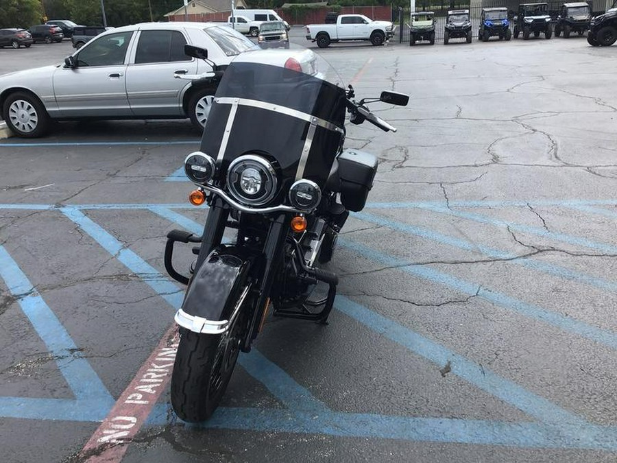 2019 Harley-Davidson® FLHCS - Heritage Classic 114