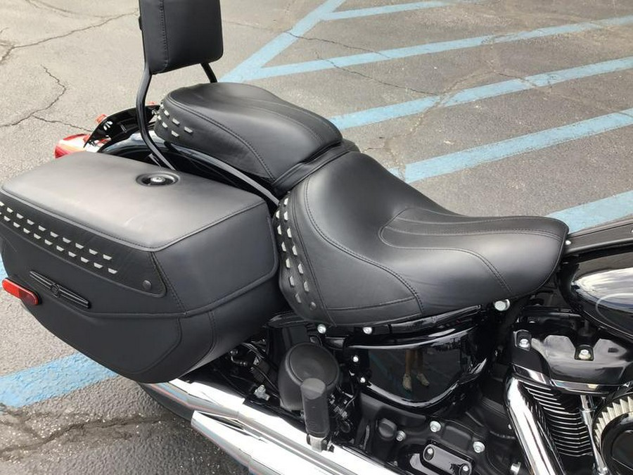2019 Harley-Davidson® FLHCS - Heritage Classic 114