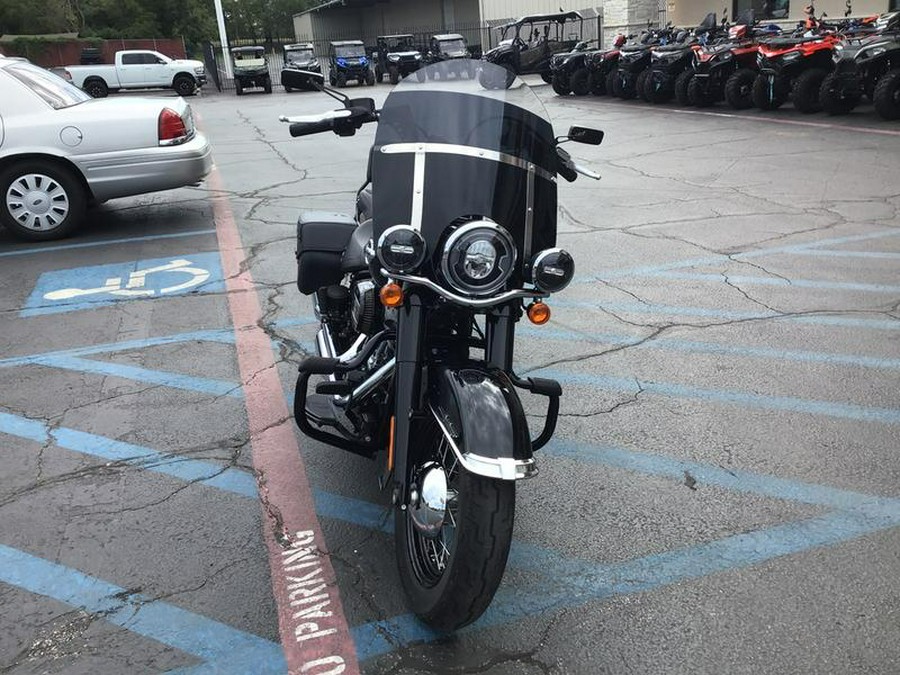 2019 Harley-Davidson® FLHCS - Heritage Classic 114