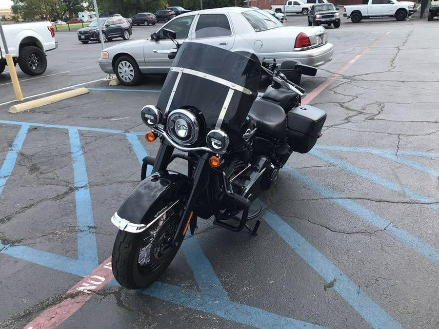 2019 Harley-Davidson® FLHCS - Heritage Classic 114